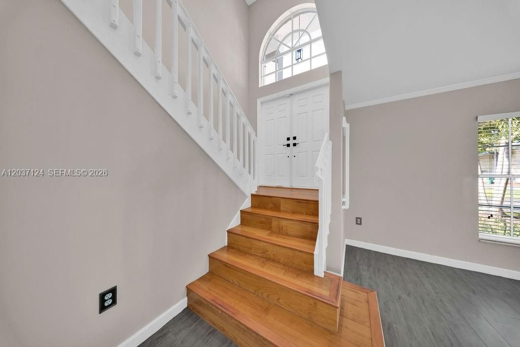 В аренду: $4,350 (4 спален, 2 ванн, 1725 Квадратных фут)