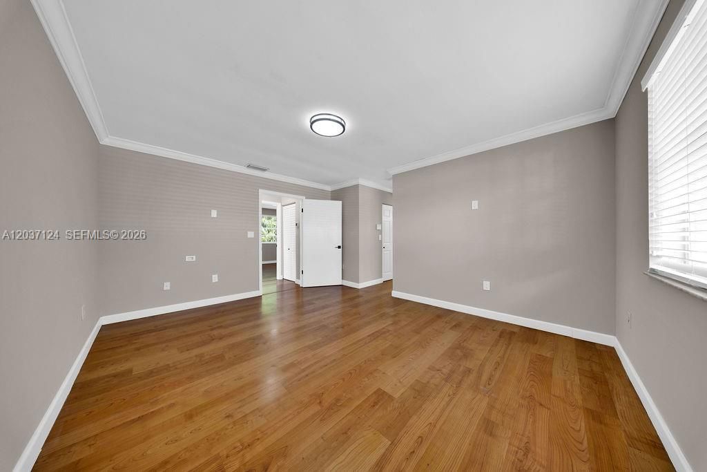 В аренду: $4,350 (4 спален, 2 ванн, 1725 Квадратных фут)