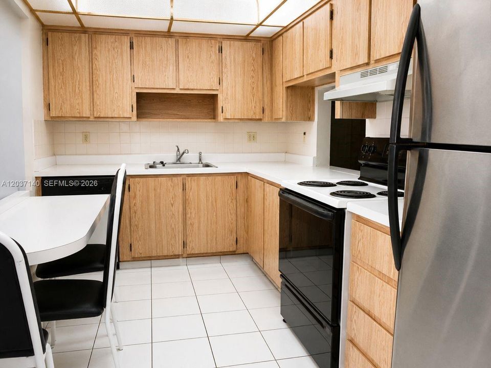 En Venta: $211,900 (2 camas, 2 baños, 1060 Pies cuadrados)