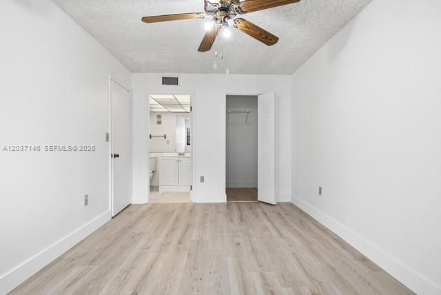 For Sale: $185,000 (2 beds, 2 baths, 907 Square Feet)