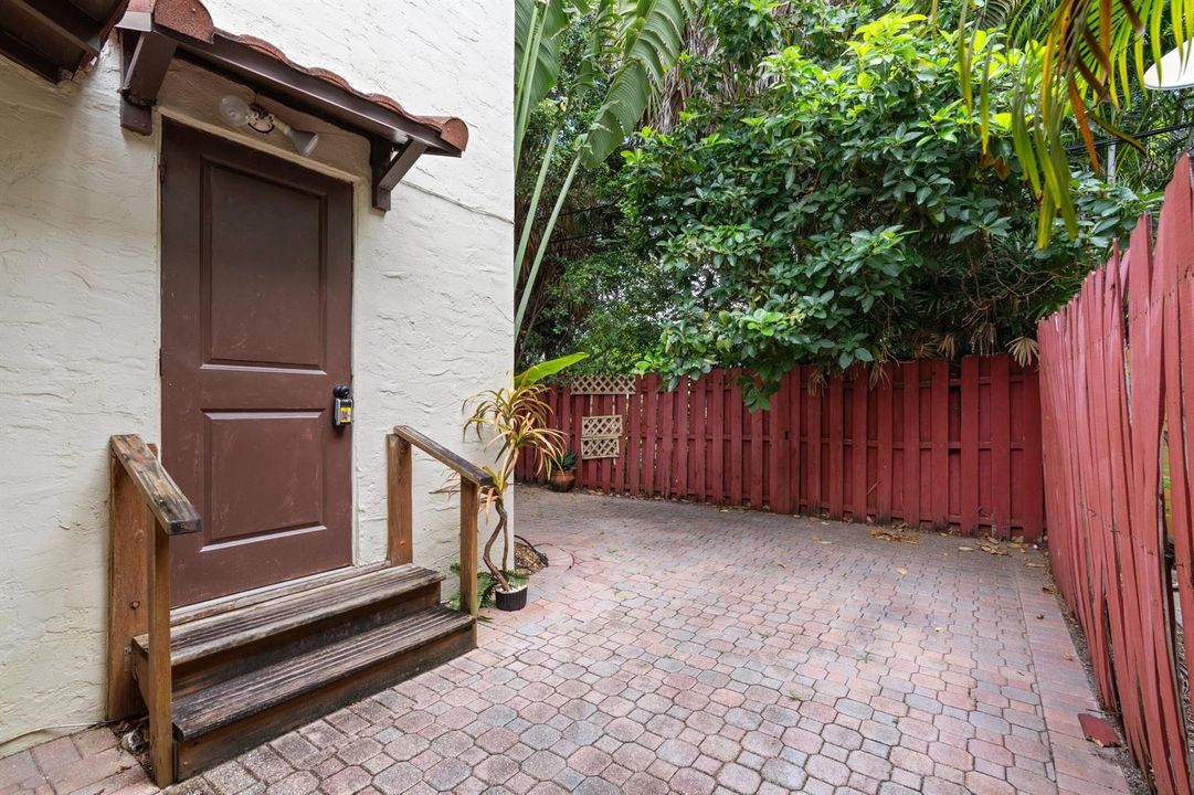 17 - Backyard