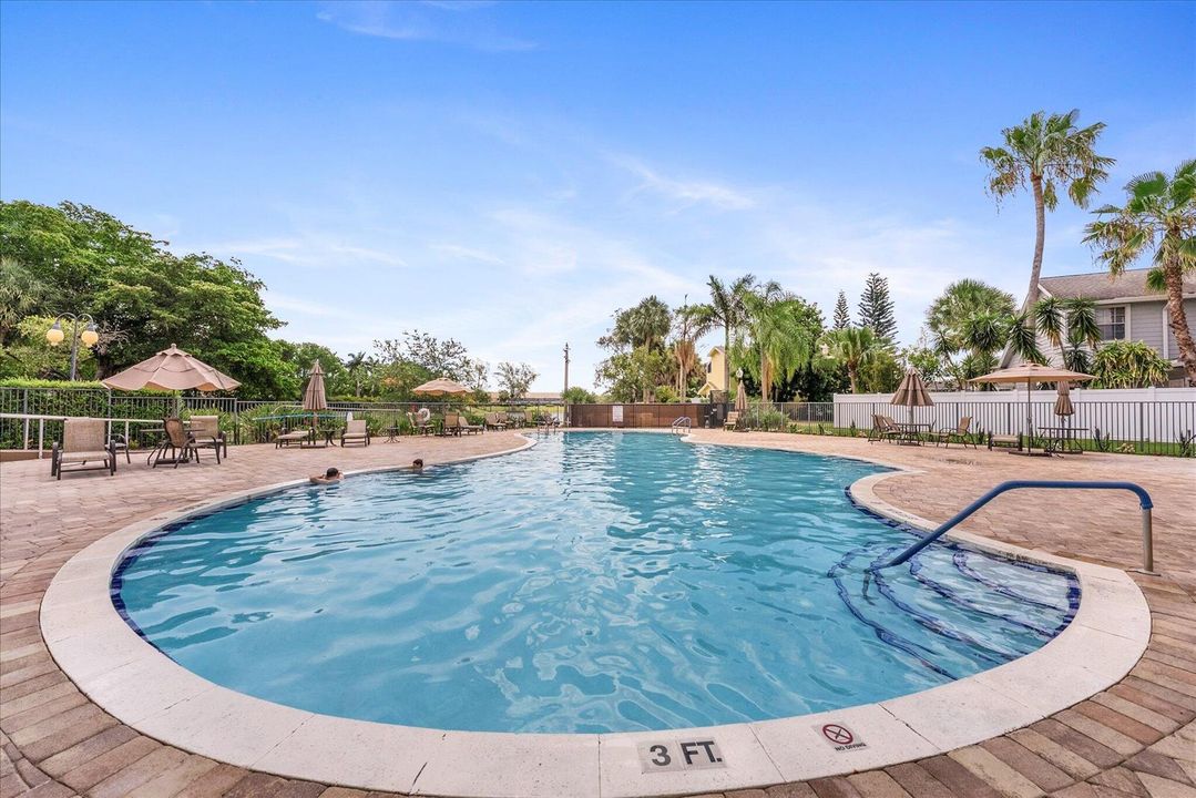 Well kept Pool