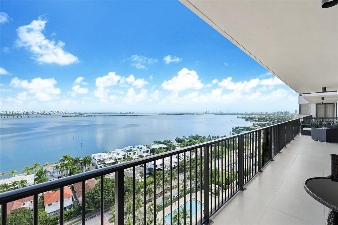 For Rent: $12,000 (3 beds, 2 baths, 2010 Square Feet)