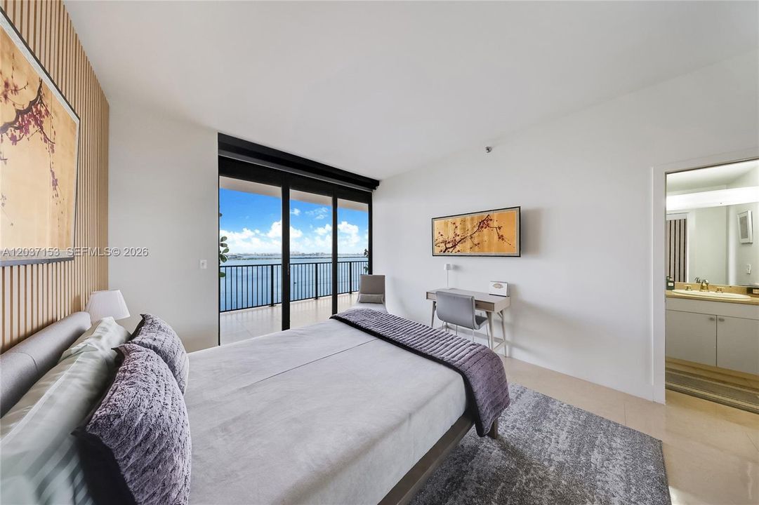 For Rent: $12,000 (3 beds, 2 baths, 2010 Square Feet)