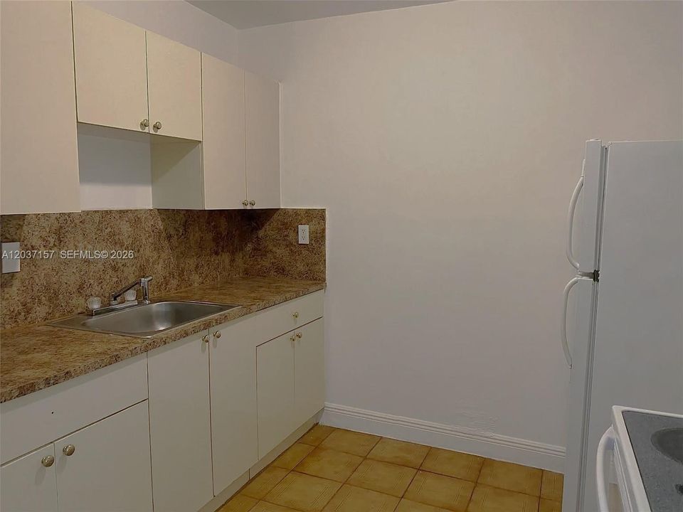 В аренду: $2,500 (4 спален, 2 ванн, 1184 Квадратных фут)