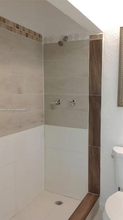 В аренду: $2,500 (4 спален, 2 ванн, 1184 Квадратных фут)