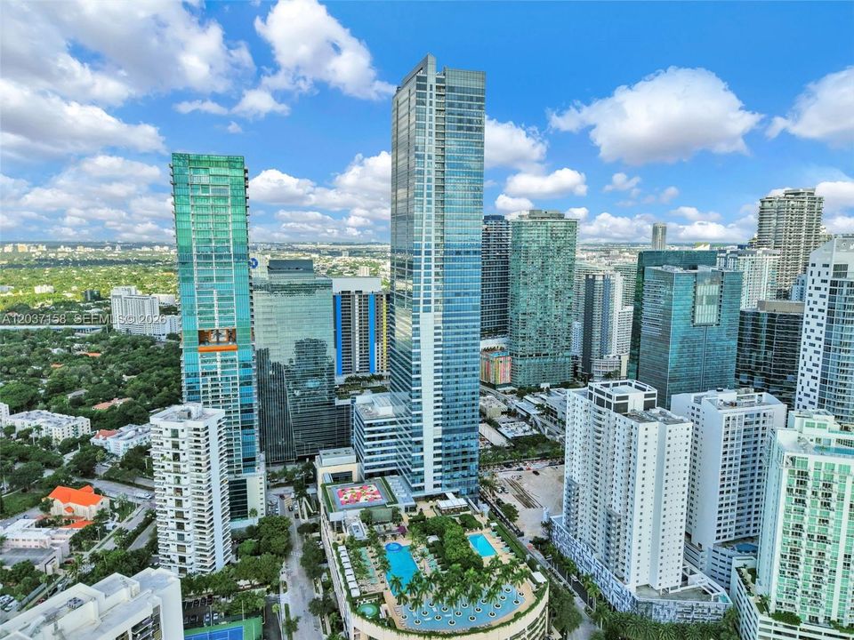 For Rent: $15,000 (2 beds, 2 baths, 1747 Square Feet)