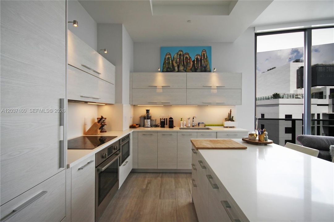For Rent: $7,000 (2 beds, 2 baths, 1237 Square Feet)