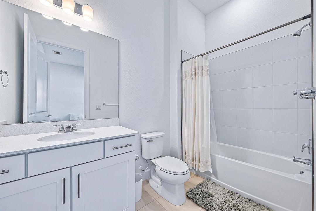 Bathroom with Tub