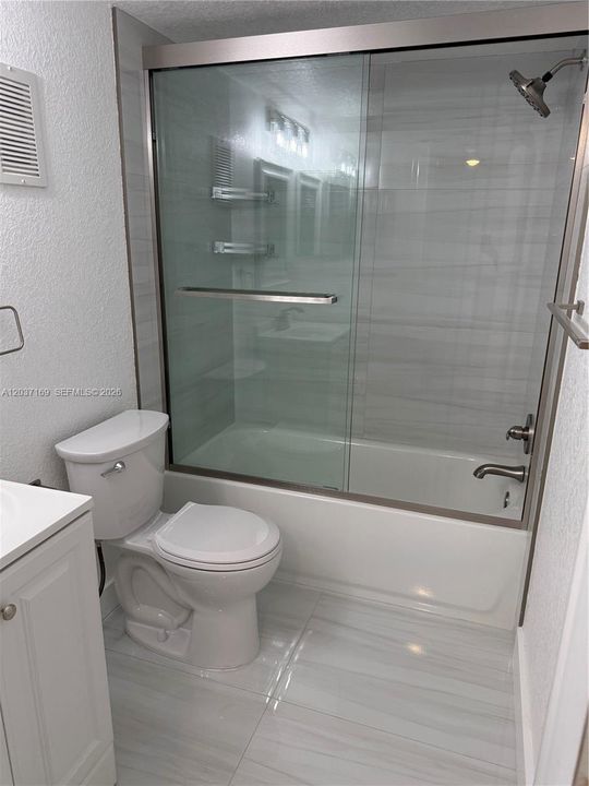 2nd Bathroom