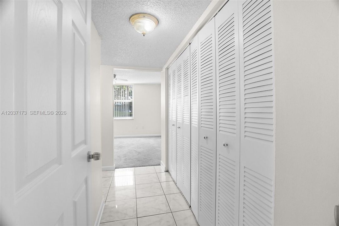 En Venta: $225,000 (2 camas, 2 baños, 1000 Pies cuadrados)