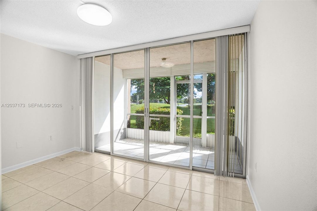 En Venta: $225,000 (2 camas, 2 baños, 1000 Pies cuadrados)