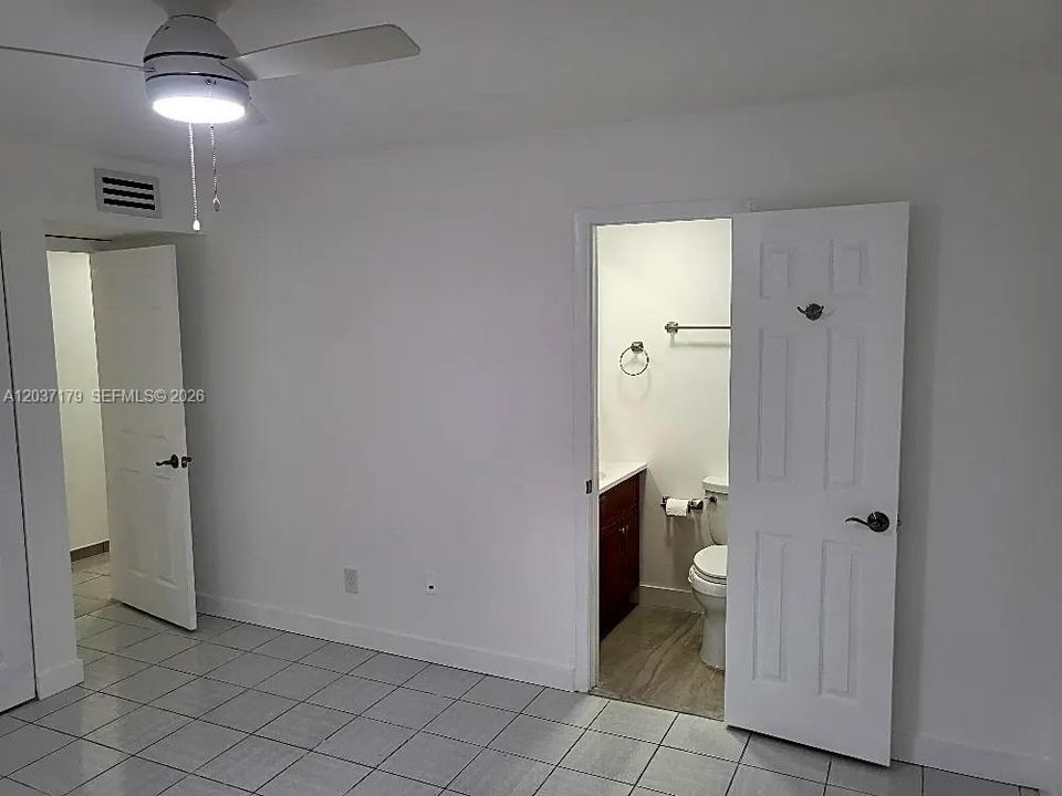 For Sale: $289,000 (3 beds, 2 baths, 1006 Square Feet)