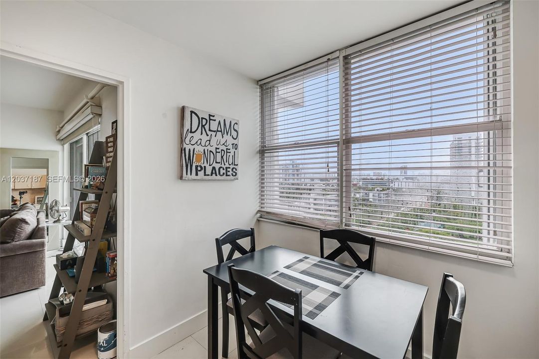 For Sale: $350,000 (0 beds, 1 baths, 544 Square Feet)