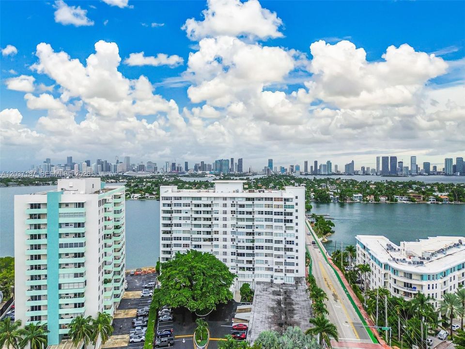 For Sale: $350,000 (0 beds, 1 baths, 544 Square Feet)