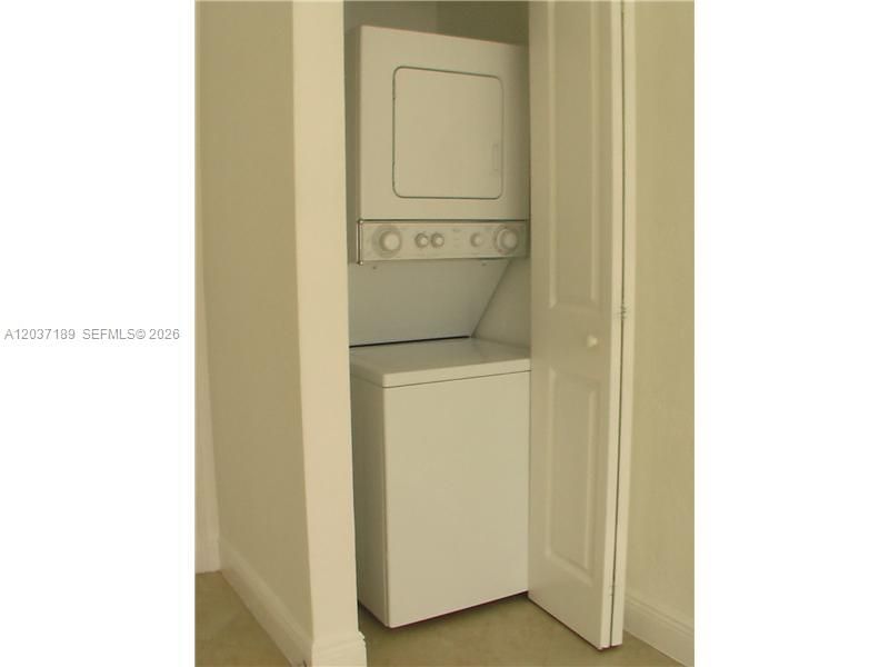 WASHER/DRYER IN THE UNIT