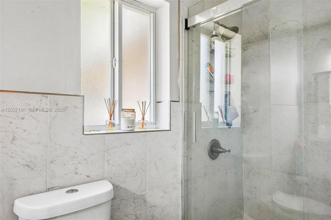 For Sale: $625,000 (4 beds, 3 baths, 1812 Square Feet)