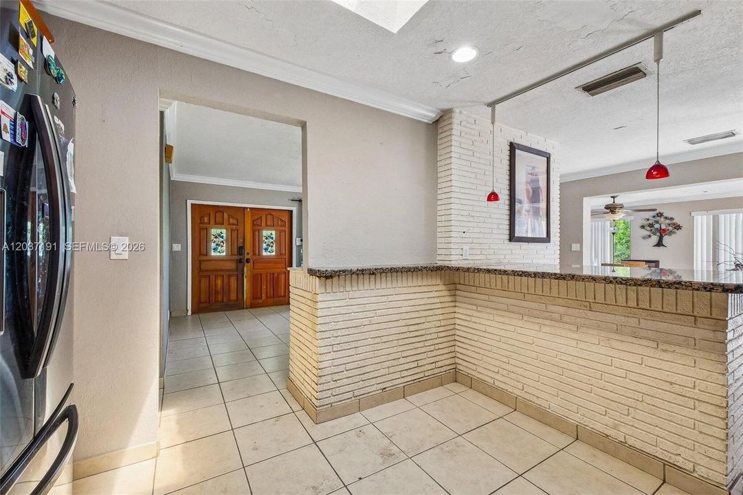 For Sale: $625,000 (4 beds, 3 baths, 1812 Square Feet)