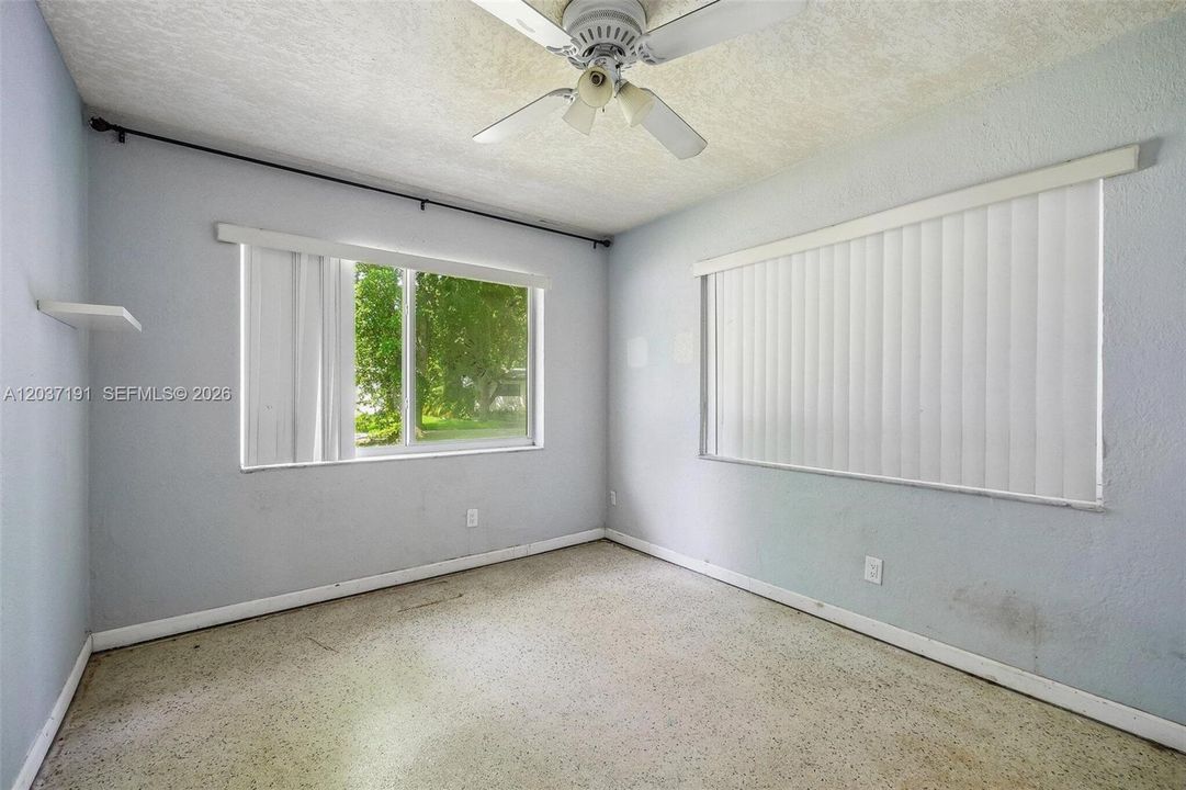 For Sale: $625,000 (4 beds, 3 baths, 1812 Square Feet)