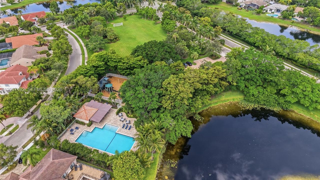 For Sale: $839,000 (4 beds, 3 baths, 2088 Square Feet)