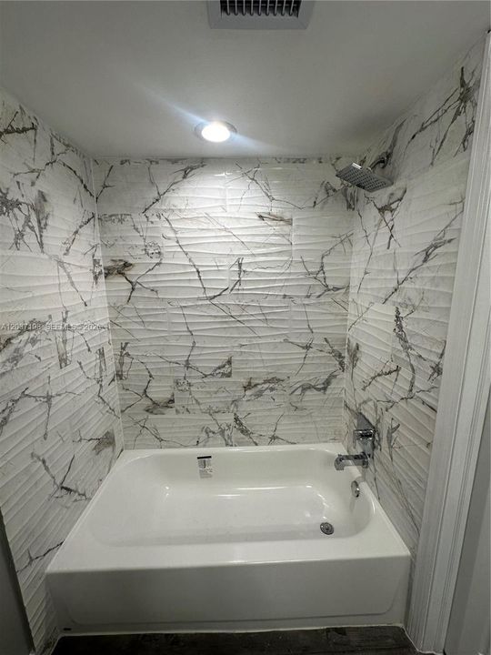 В аренду: $1,895 (1 спален, 1 ванн, 695 Квадратных фут)