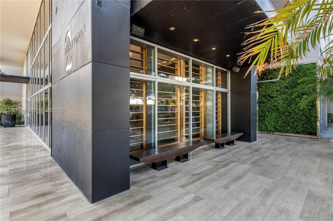 For Sale: $797,000 (2 beds, 2 baths, 1570 Square Feet)
