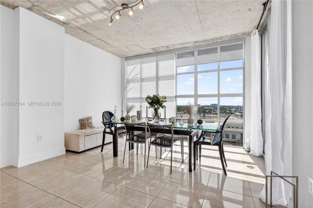 For Sale: $797,000 (2 beds, 2 baths, 1570 Square Feet)