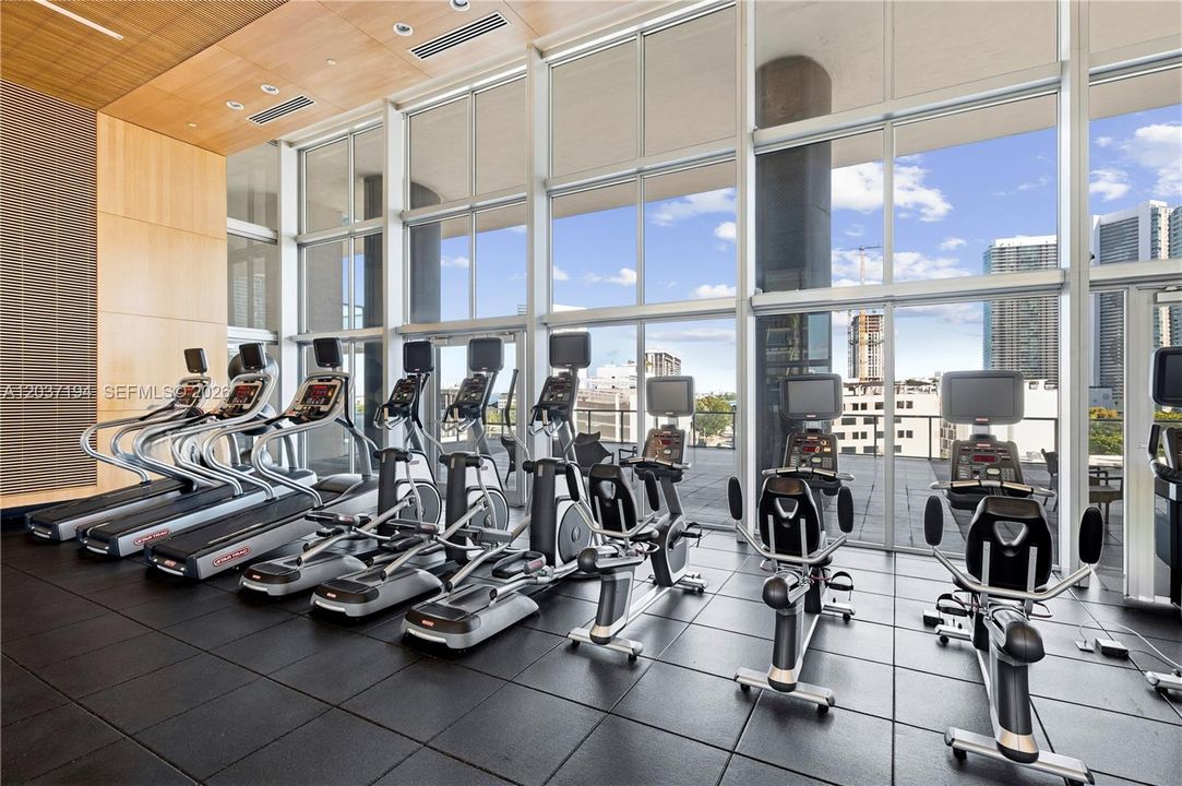 For Sale: $797,000 (2 beds, 2 baths, 1570 Square Feet)