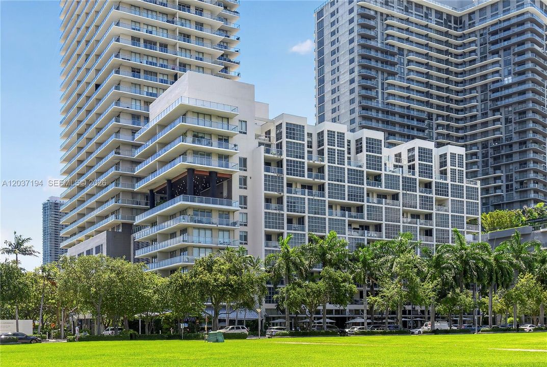 For Sale: $797,000 (2 beds, 2 baths, 1570 Square Feet)