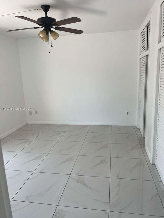 For Rent: $1,799 (1 beds, 1 baths, 560 Square Feet)