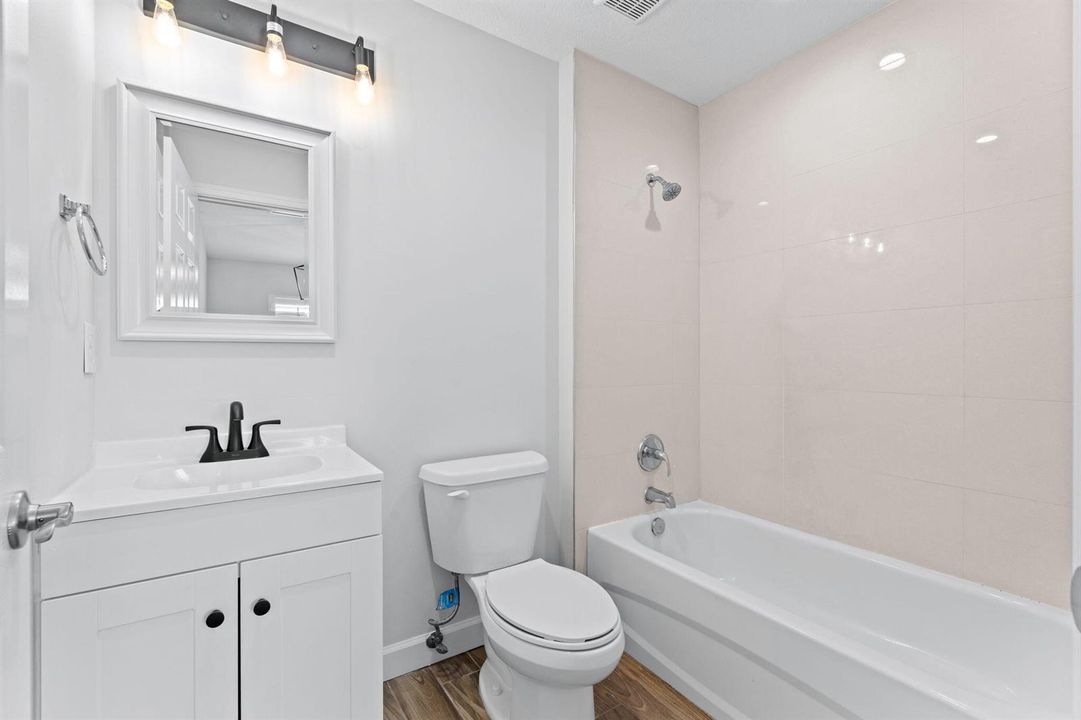 22-web-or-mls-A7406907