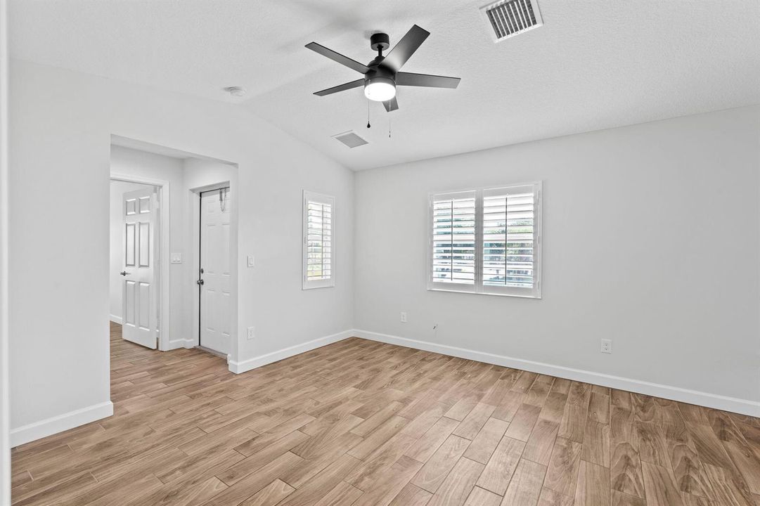 24-web-or-mls-A7406961