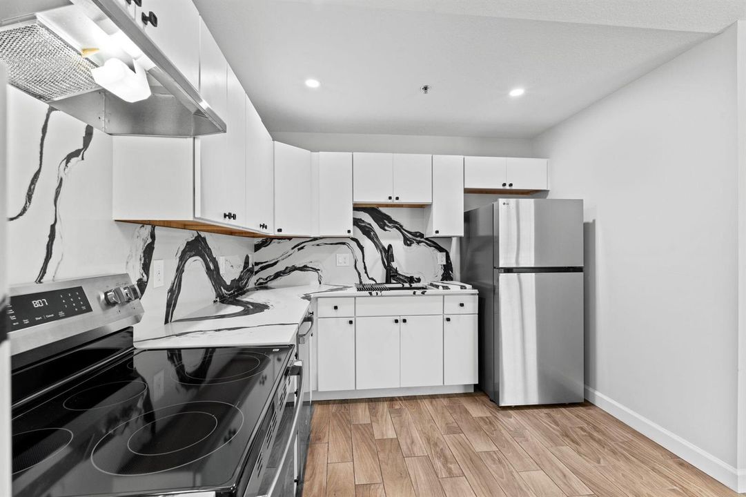 15-web-or-mls-A7406952