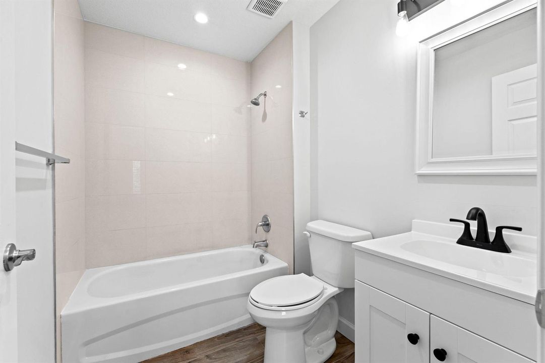 28-web-or-mls-A7406973