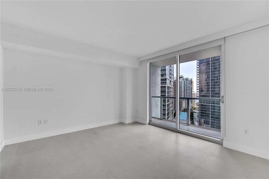 В аренду: $3,700 (1 спален, 1 ванн, 806 Квадратных фут)