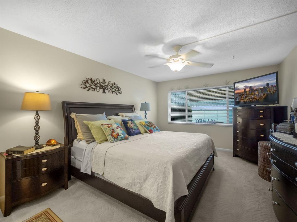 52 Yacht Club Dr 103 North Palm Beach (5