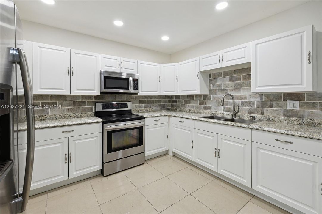 For Rent: $4,200 (4 beds, 3 baths, 2376 Square Feet)