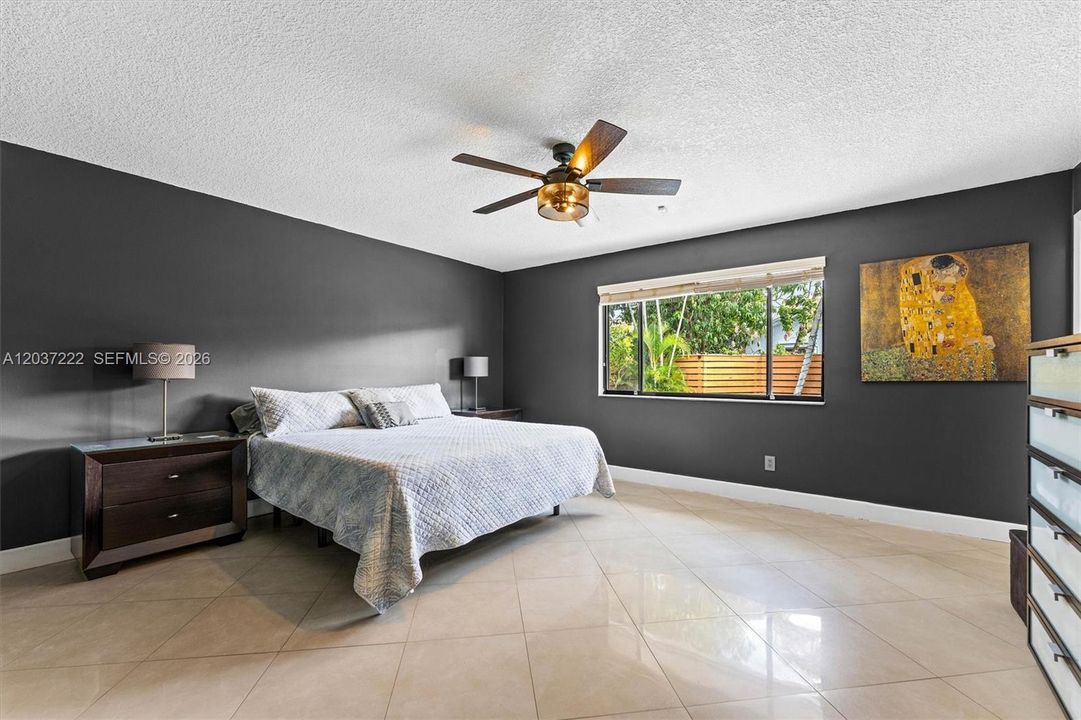 For Sale: $665,000 (4 beds, 2 baths, 2200 Square Feet)