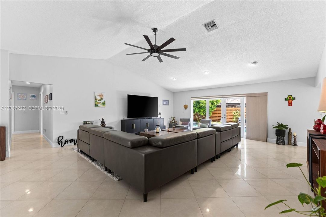 For Sale: $665,000 (4 beds, 2 baths, 2200 Square Feet)
