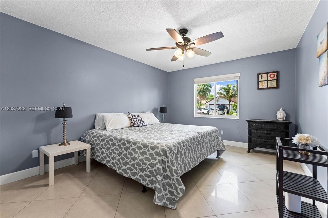 For Sale: $665,000 (4 beds, 2 baths, 2200 Square Feet)