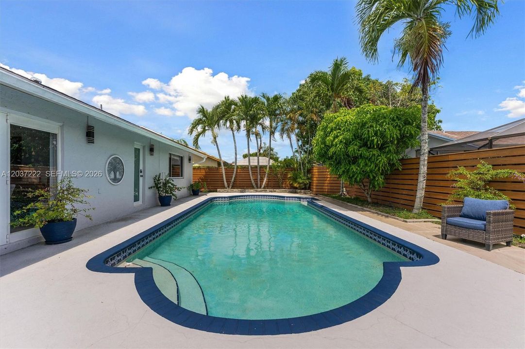 For Sale: $665,000 (4 beds, 2 baths, 2200 Square Feet)