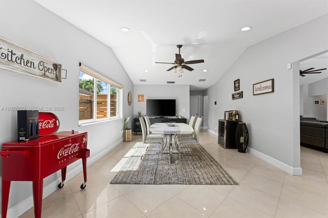 For Sale: $665,000 (4 beds, 2 baths, 2200 Square Feet)