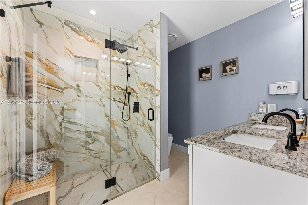 For Sale: $665,000 (4 beds, 2 baths, 2200 Square Feet)