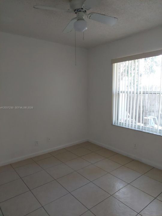 En Renta: $2,250 (2 camas, 1 baños, 1100 Pies cuadrados)