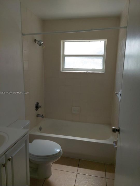 En Renta: $2,250 (2 camas, 1 baños, 1100 Pies cuadrados)