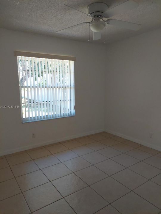 En Renta: $2,250 (2 camas, 1 baños, 1100 Pies cuadrados)