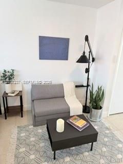 For Sale: $139,900 (1 beds, 1 baths, 370 Square Feet)
