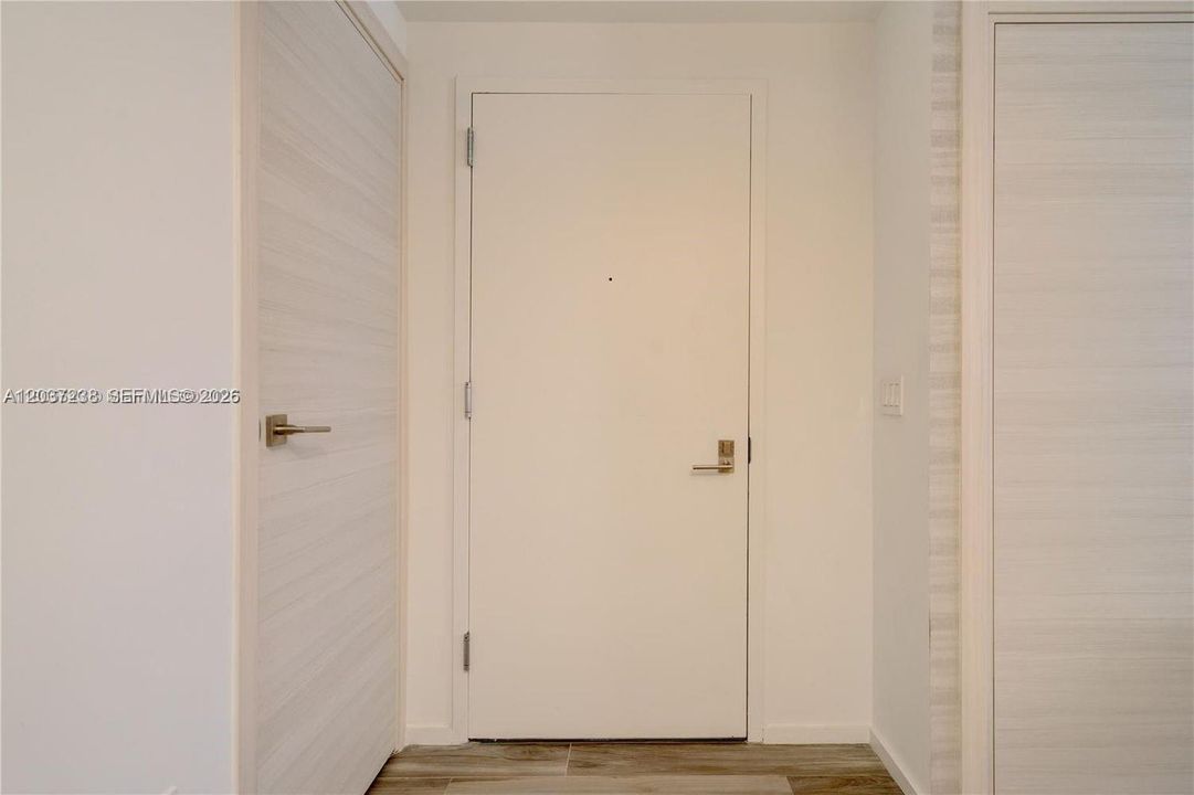 В аренду: $4,500 (1 спален, 2 ванн, 881 Квадратных фут)