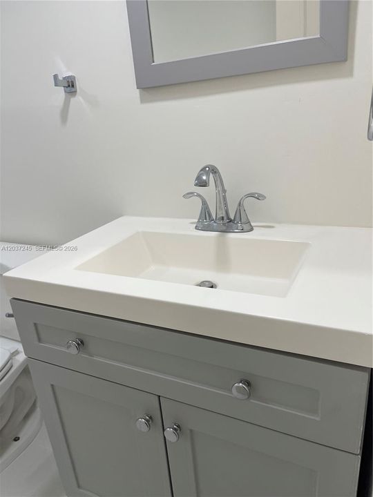For Rent: $2,500 (1 beds, 1 baths, 608 Square Feet)