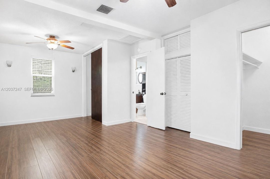 En Venta: $615,000 (3 camas, 3 baños, 1644 Pies cuadrados)